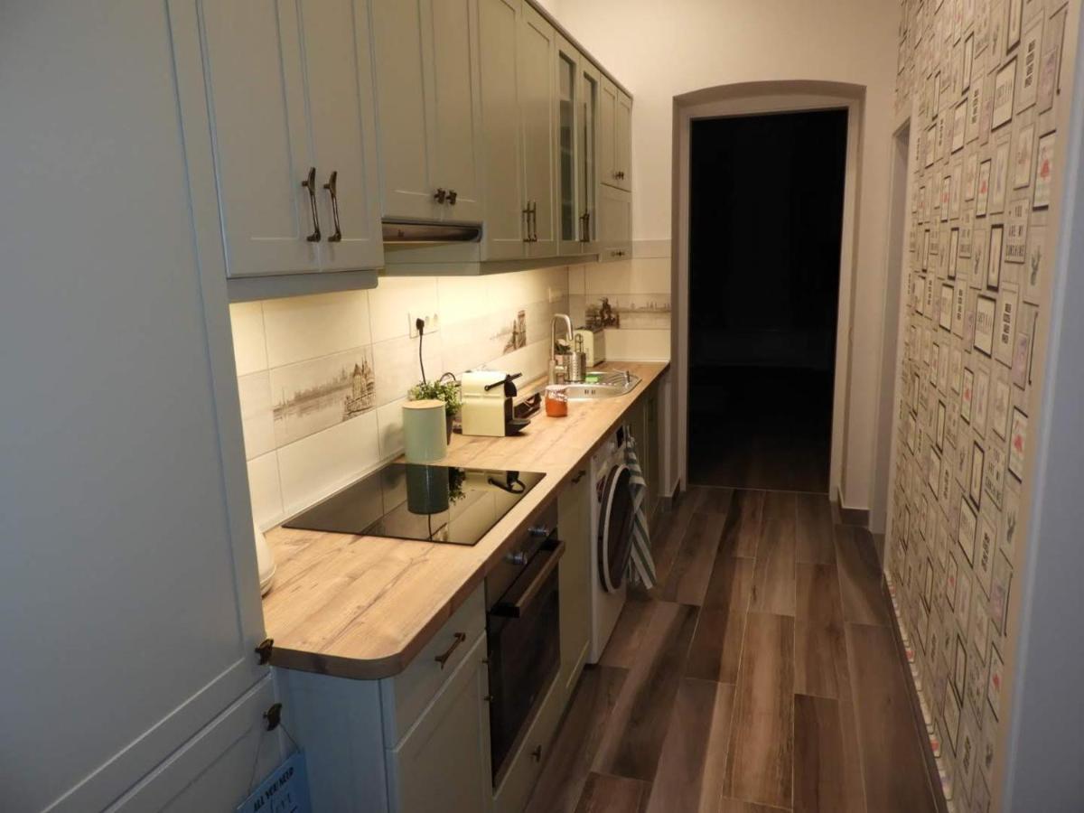 Gizella apartman Budapest Esterno foto